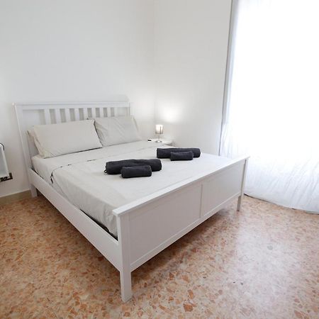 Apartment Holiday Catania Exterior foto
