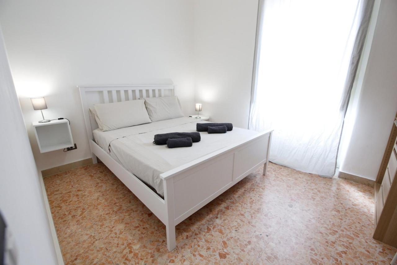 Apartment Holiday Catania Exterior foto